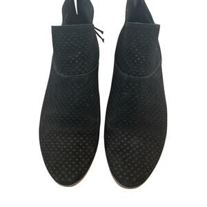 Kenneth Cole REACTION Women's Side Walk Perforated Suede Ankle Boot Size 10